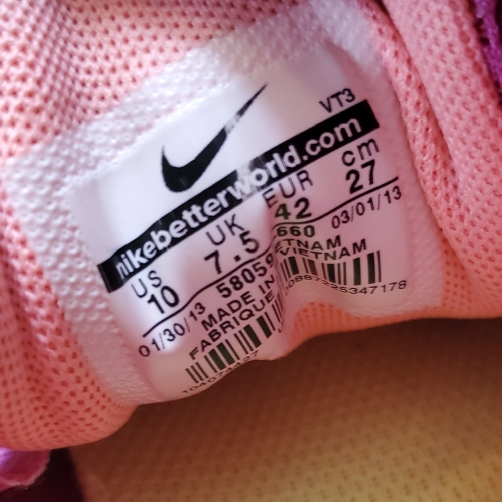 Nike free Pink and Peach Womens running shoes. Size 10 US. - Picture 9 of 11